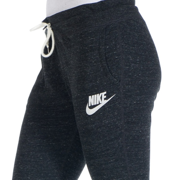 Nike Women's Sport Casual Gym Vintage Capris- NWT - Picture 4 of 4